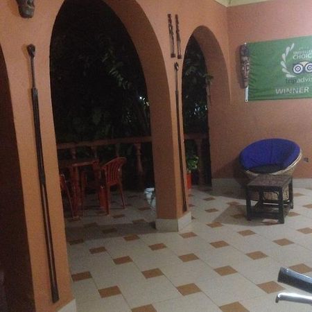 J Residence Motel Ентебе Екстериор снимка